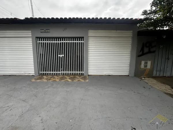 Casa Alvenaria para Aluguel em Jardim Manga Larga Novo Horizonte-SP