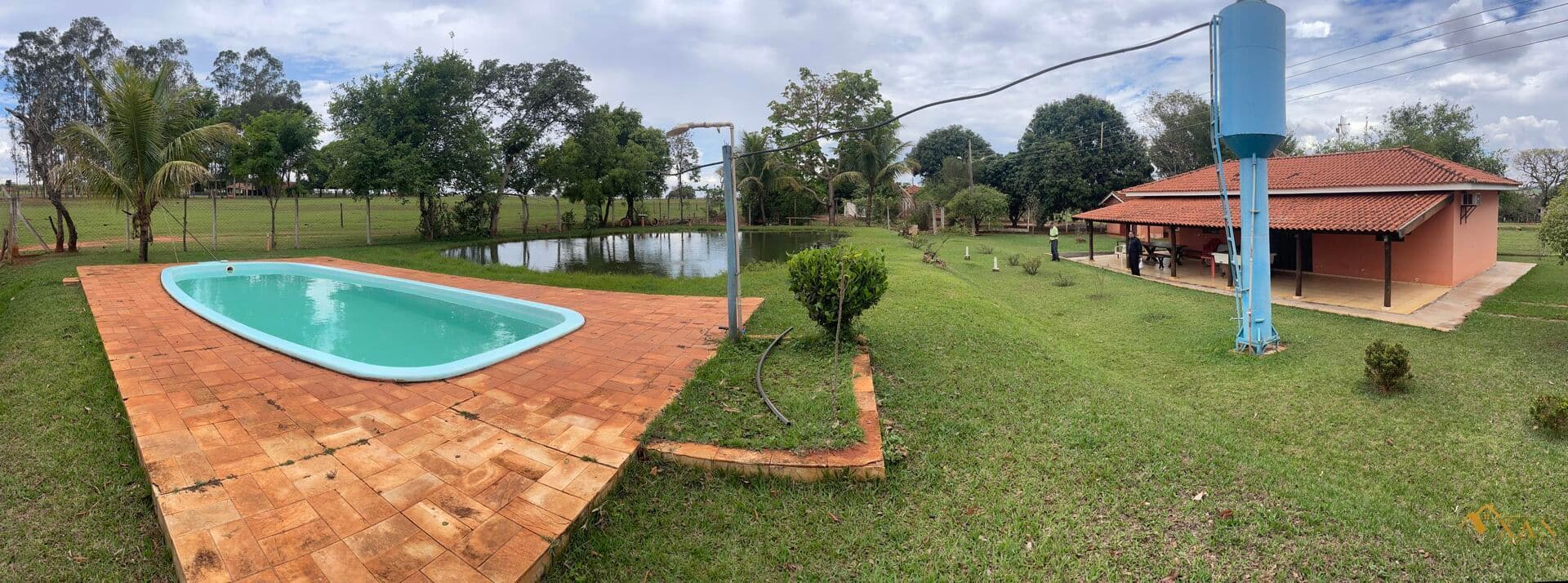 Fazenda/Sítios/Chácaras em Campos Novos Paulista - Centro