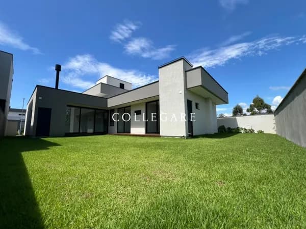 Casa moderna com 2 suítes no bairro Quintino – Timbó