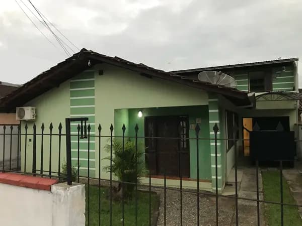 Casa Alvenaria para Venda em Nova Brasília Joinville-SC