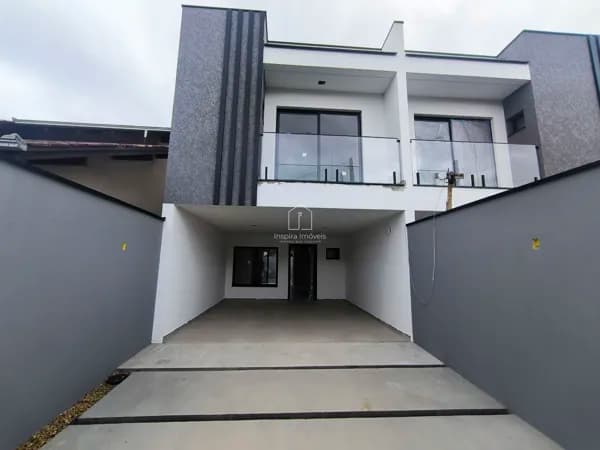 Sobrado Geminado de Alto Padrão no Saguaçu – Joinville