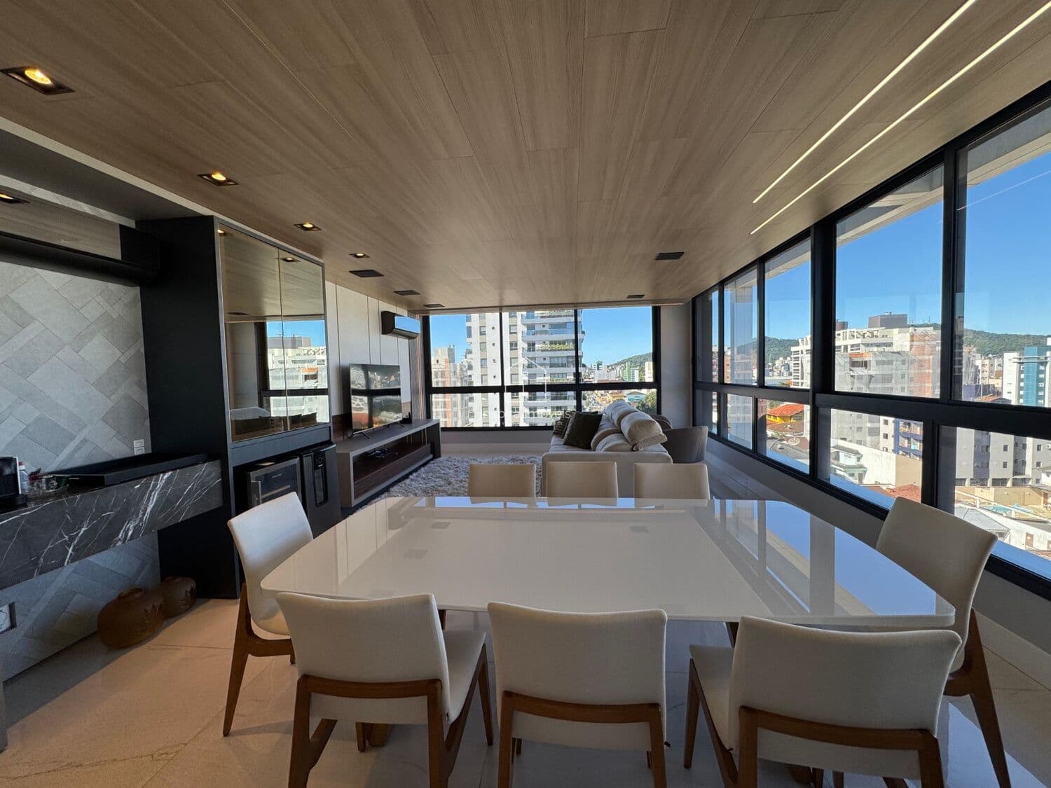 Apartamento de Alto Padrão- Edifício Oslo House no Bairro América