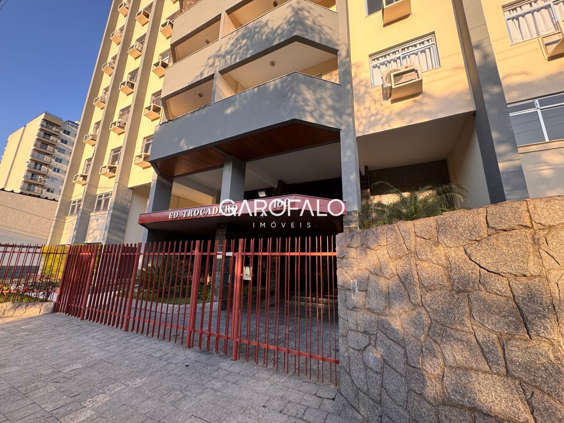 partamento para locação no Edifício Trocadero – Bairro Comercial, Resende/RJ