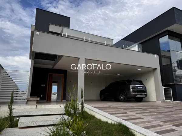 Casa de Condomínio em Resende - Terras Alpha