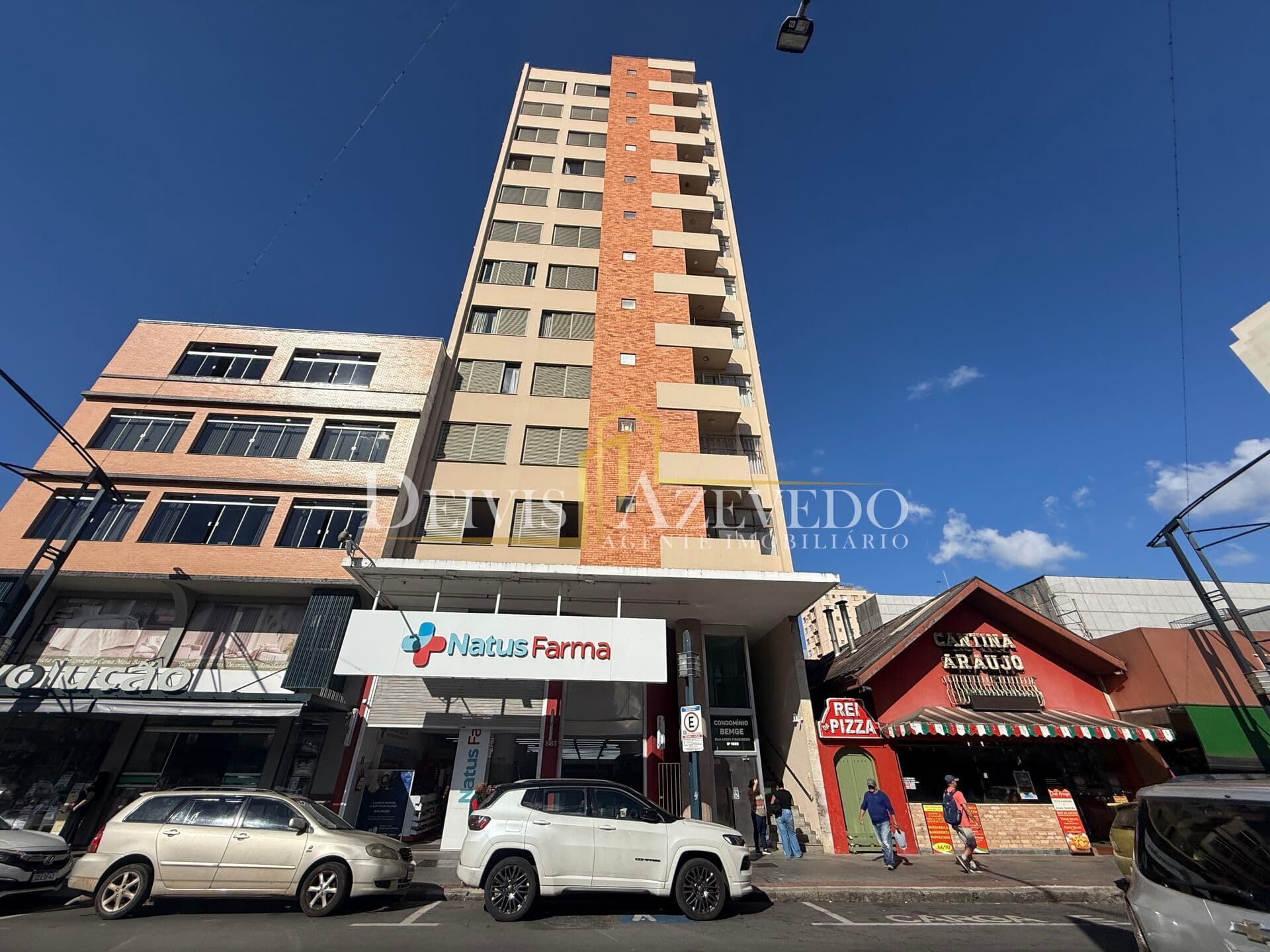 Apartamento 02 Quartos (01 suíte) – Centro de Poços de Caldas