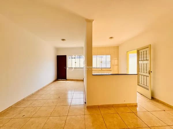 Casa com 03 quartos no Terramérica em Americana - SP