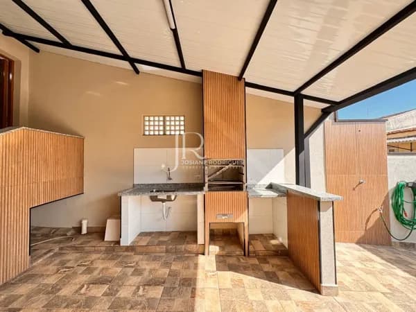 Casa à venda com 02 dormitórios no Jardim São Paulo em Americana-SP