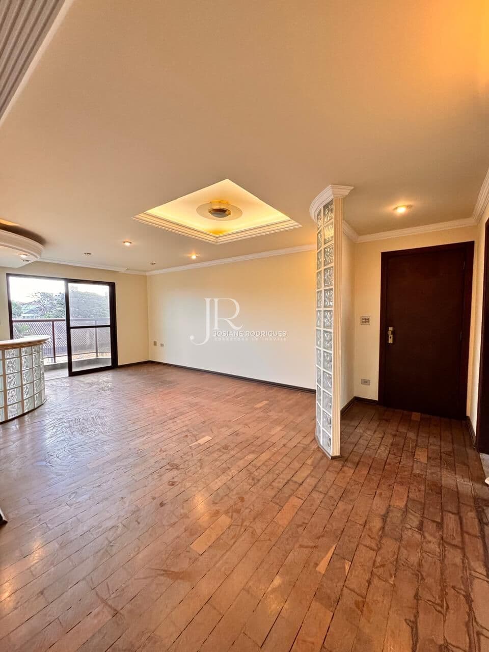 Apartamento à venda com 02 quartos sendo 01 suíte no Condomínio Vitoria Regia em Americana-SP