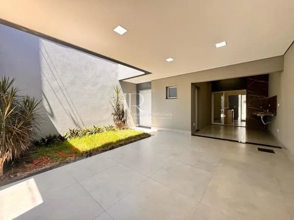 Casa nova á venda com alto padrão de acabamento no bairro Terramerica em Americana SP.
