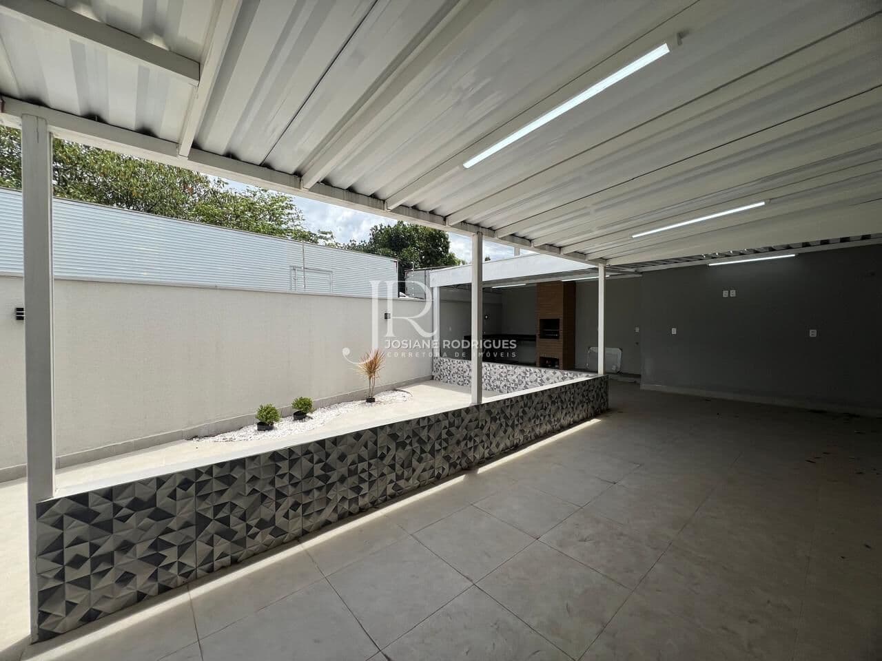 Casa à venda com 03 dormitórios sendo 01 suíte no Jardim Boer Americana SP