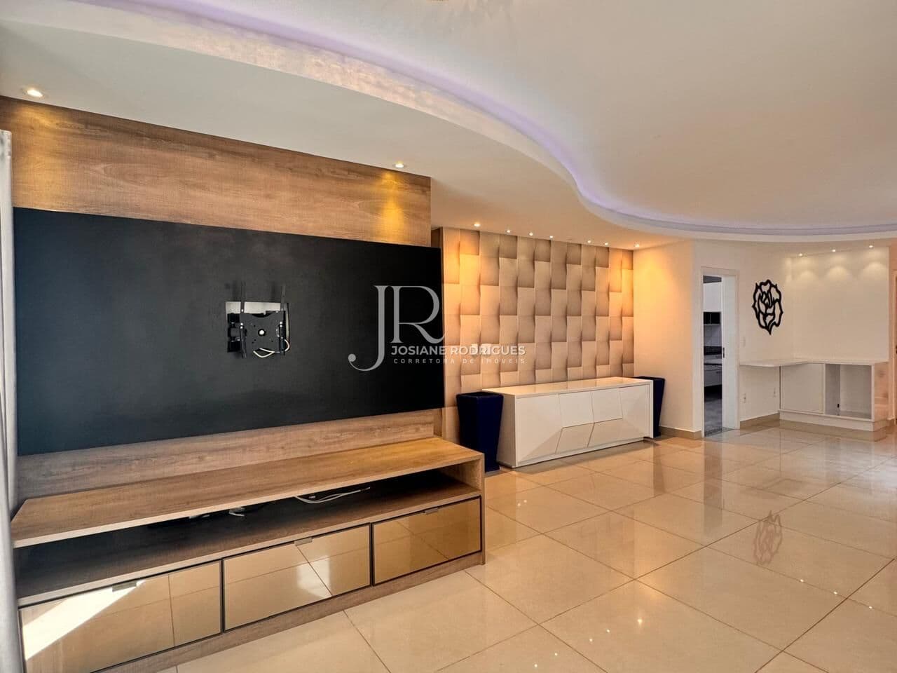 Apartamento à venda com 03 suítes no Edifício Itamaraty em Nova Odessa-SP