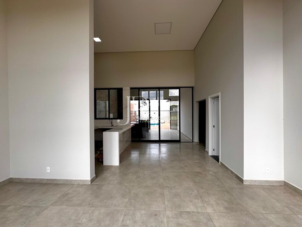 Casa à venda com 03 suítes no Condominio Vitória em Nova Odessa-SP