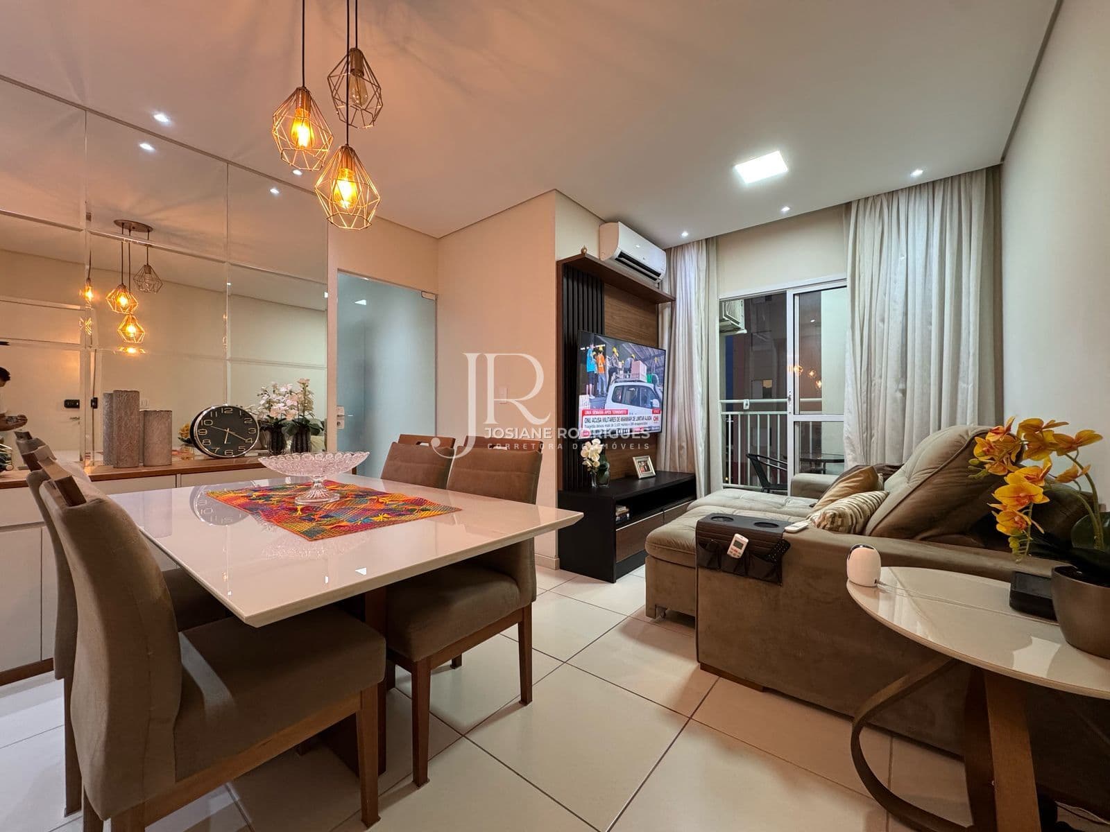 Apartamento à venda com 02 dormitórios, no Condomínio Villa Real em Americana - SP