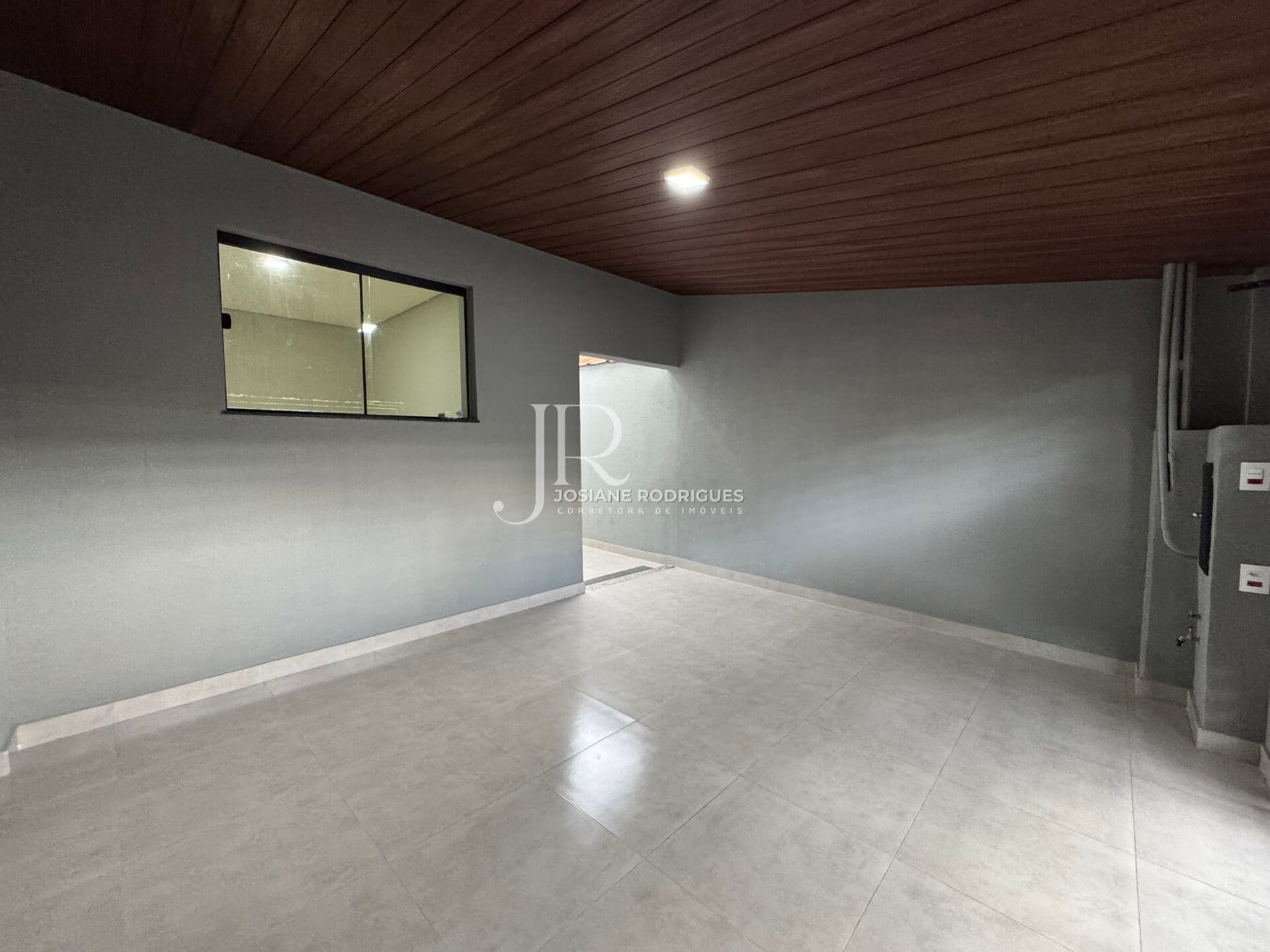 Casa à venda com 3 dormitórios no Pq Residencial Frezzarin em Santa Bárbara d'Oeste-SP