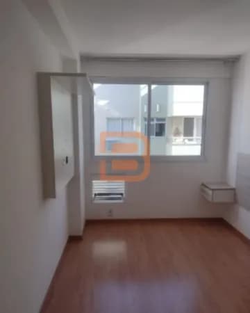 Apartamento Padrão em Maria Paula, Niterói/RJ.