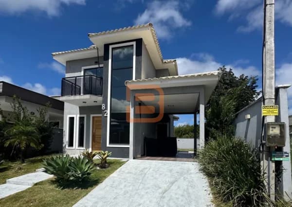 Casa Duplex em Condomínio, em Maricá/RJ