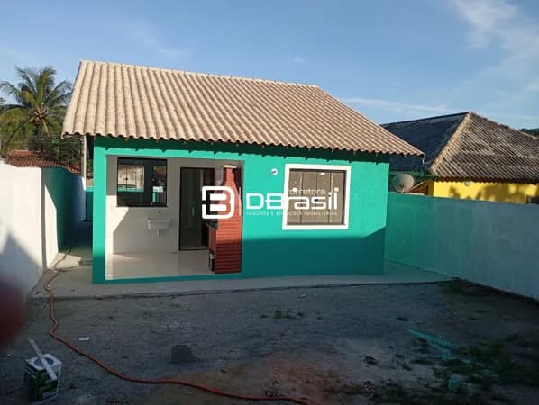 Casa Padrão em Jacaroá, Maricá/RJ