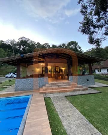 Casa Chalé em Cantão Suíço Brasileiro, Nova Friburgo / RJ