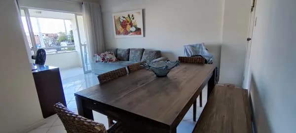 Apartamento no Jadim Apipema 2/4 com dependência completa