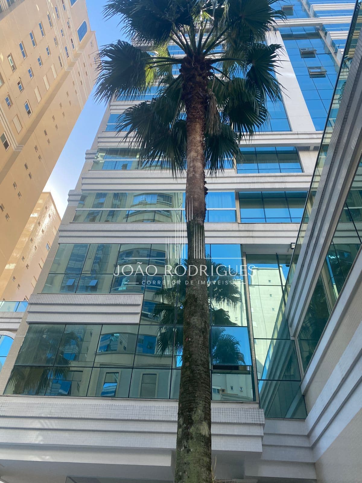 Apartamento em Itapema - Meia Praia