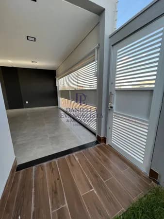 Casa em Araguari - Interlagos