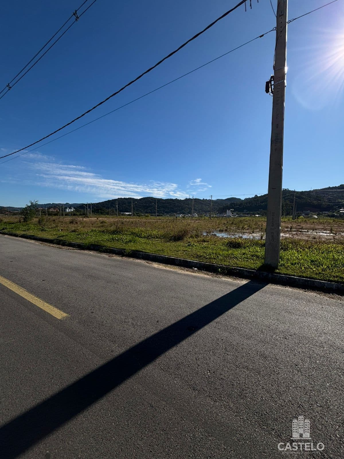 TERRENO EM LOTEAMENTO
