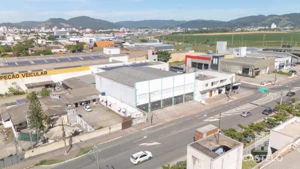 Sala comercial Nível de rua em Revoredo, Tubarão/SC