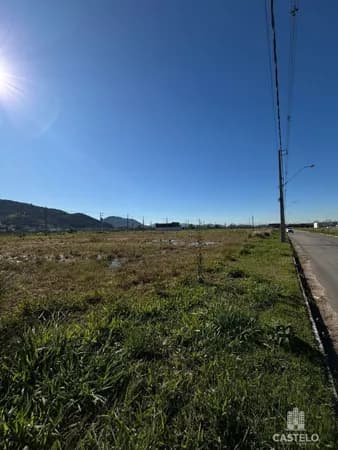 TERRENO EM LOTEAMENTO
