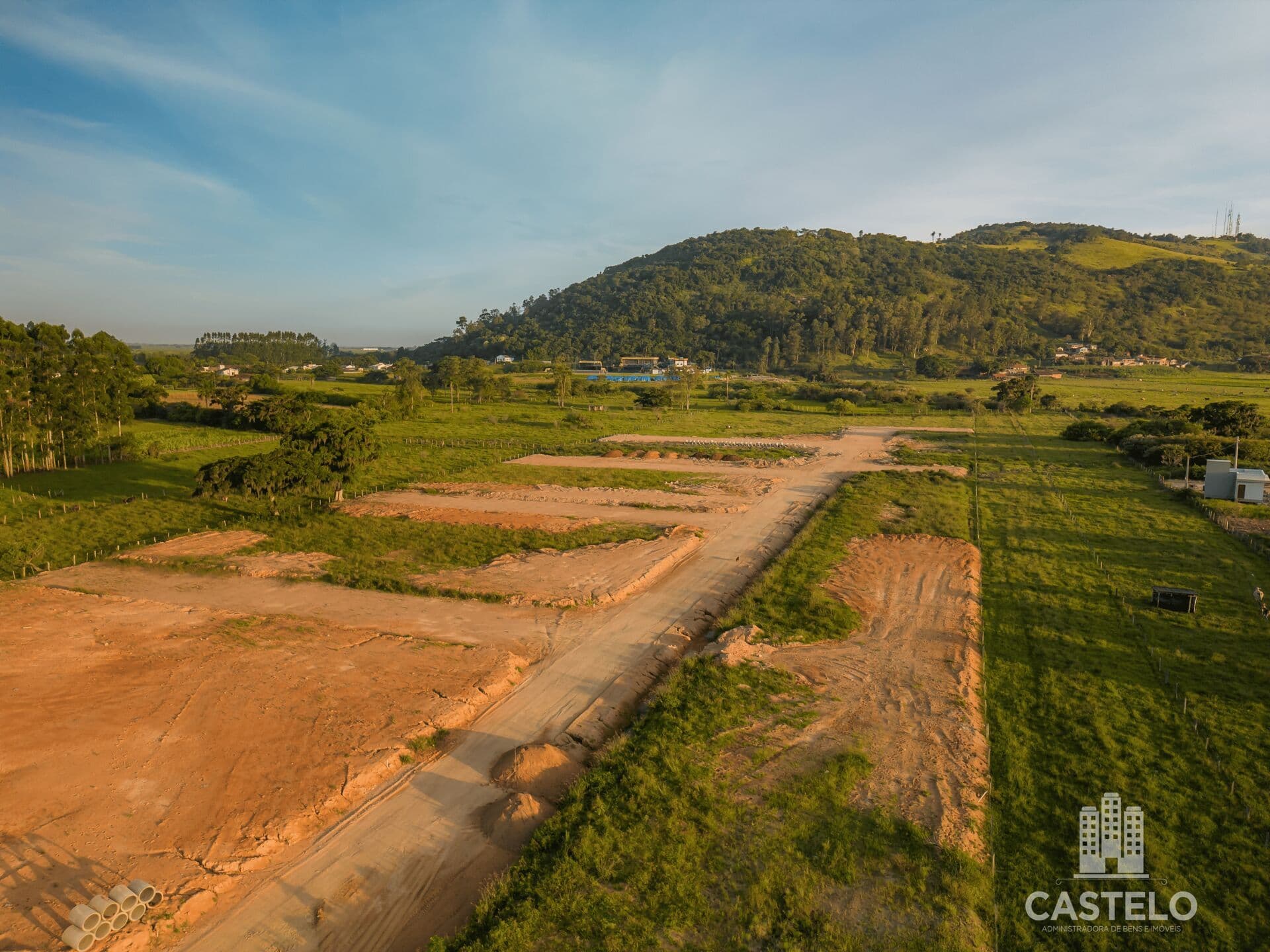 TERRENO EM LOTEAMENTO