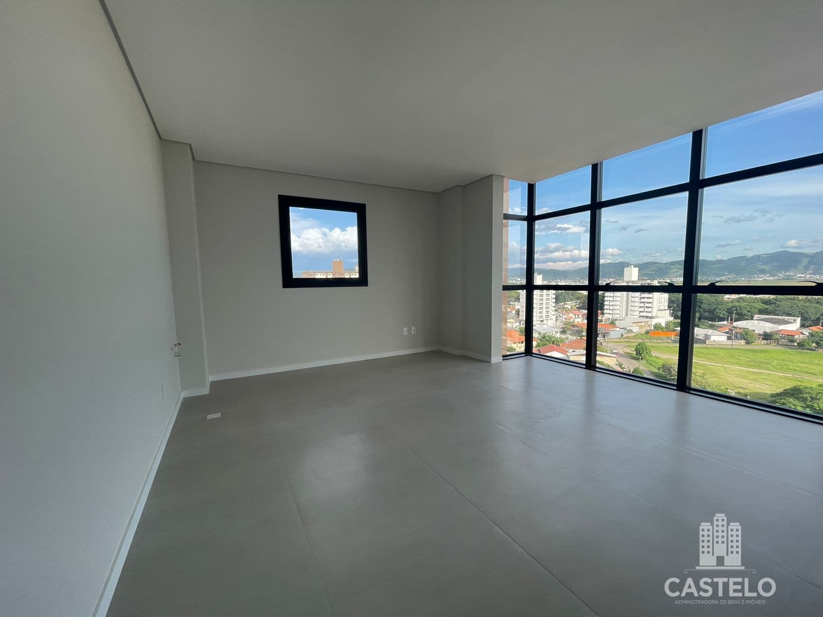 SALA COMERCIAL