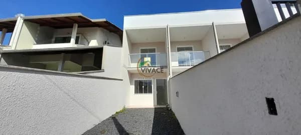Sobrado no bairro Itoupavazinha pronto para morar próximo a Nilcatex