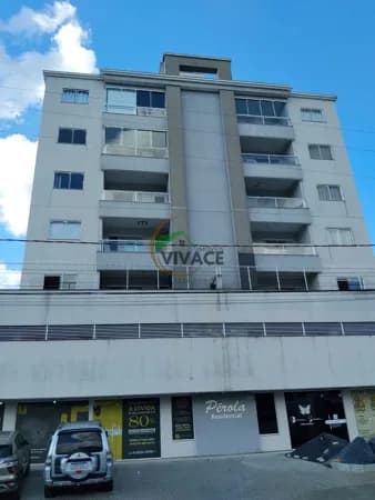 Apartamento todo mobiliado.