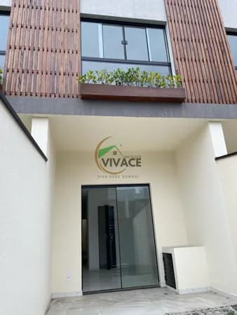 Sobrado em Blumenau - Água Verde