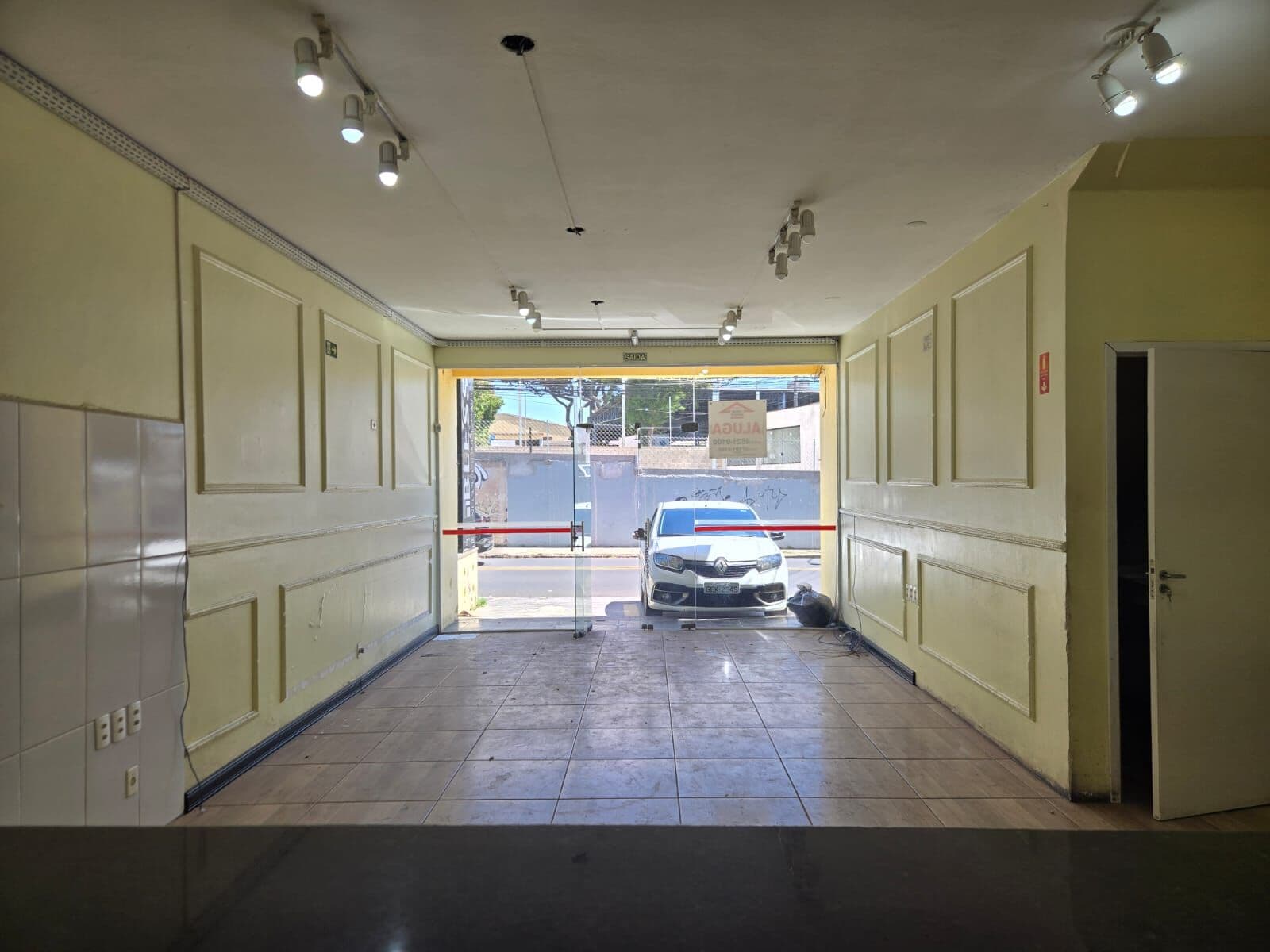 Sala comercial, excelente localização