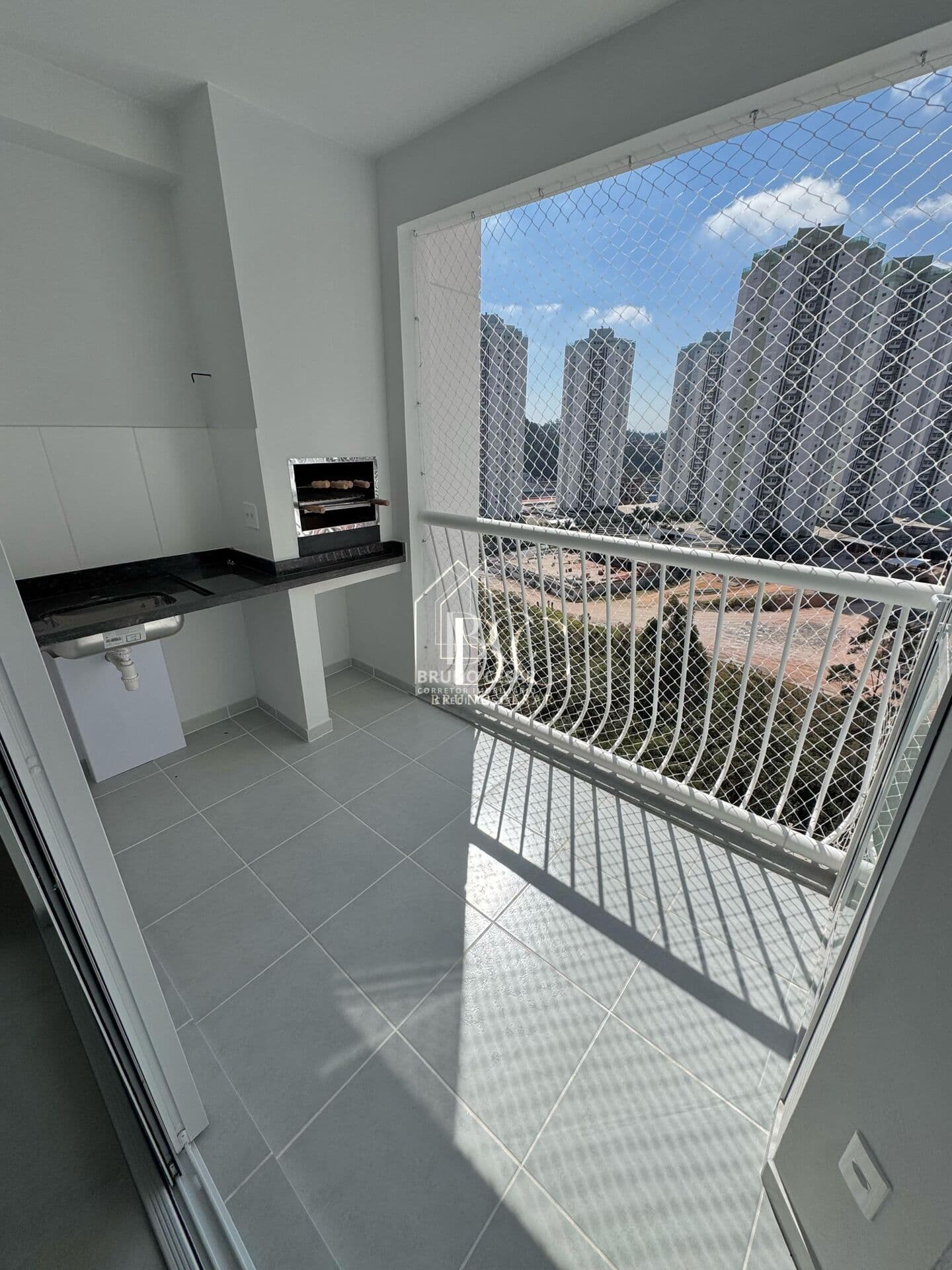 VENDA - Apto de 2 dorms - Planta de 82m² - Res. Parque Firenze