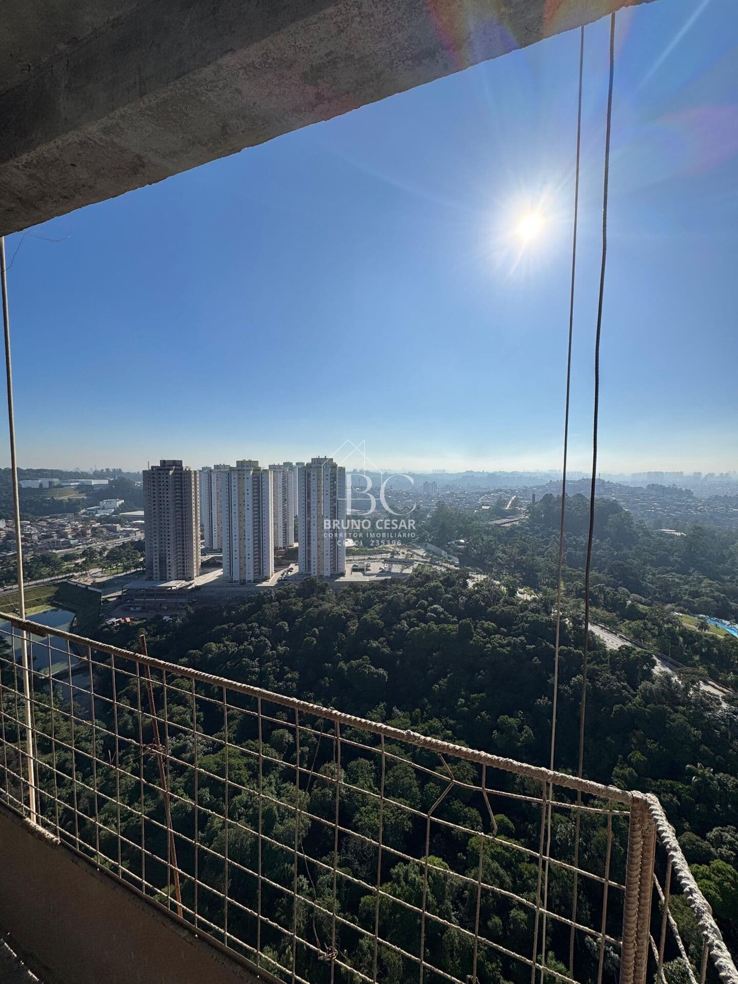 VENDA - Apto de 3 dorms + dependencia de empregada - Planta de 132m² - Res. Parque Firenze