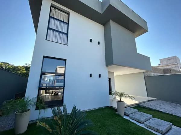 Sobrado Mobiliado com 3 Suítes no Bosque da Mata – Vista para Reserva