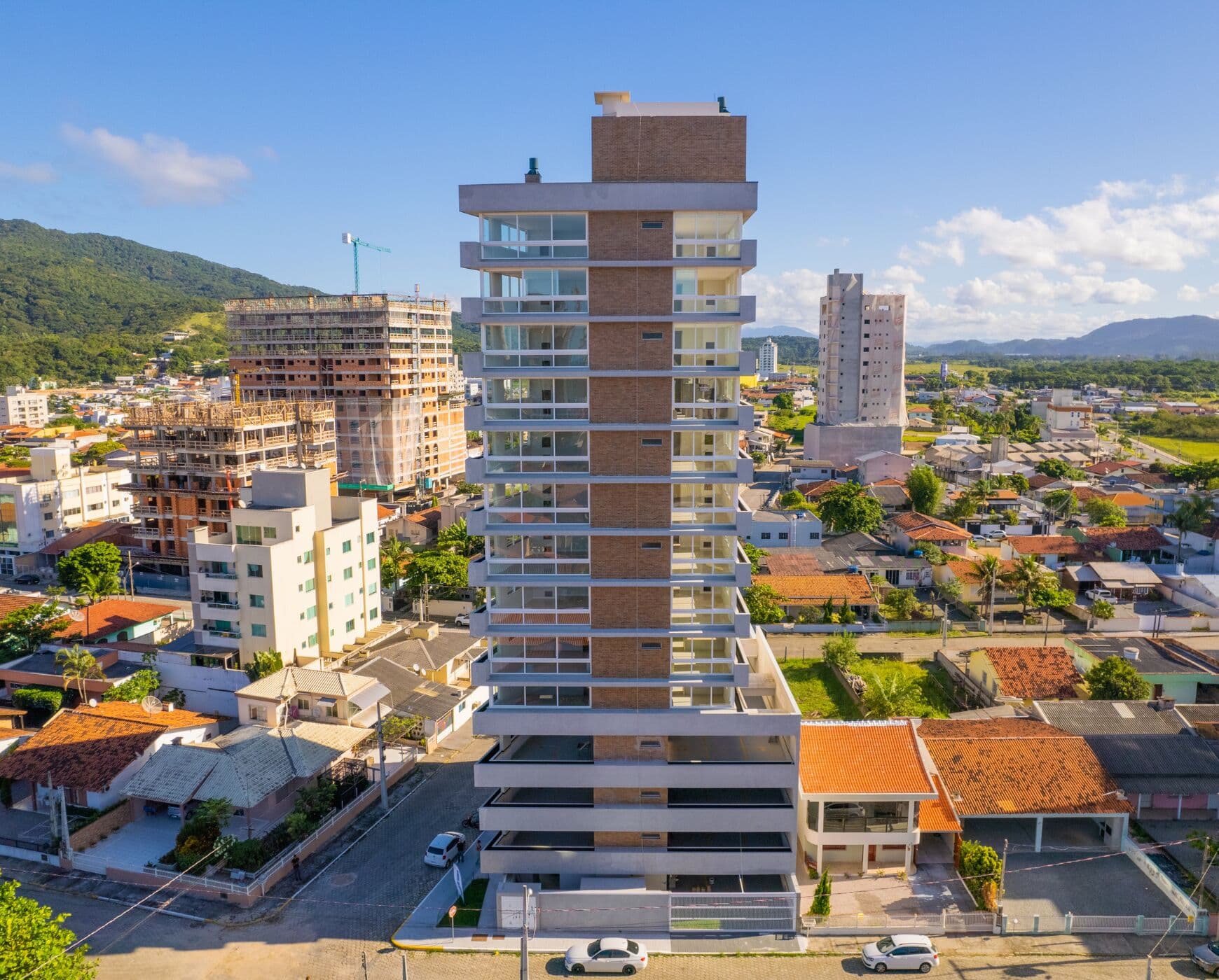 Apartamento Pronto Alto Padrão com 2 suítes no Perequê