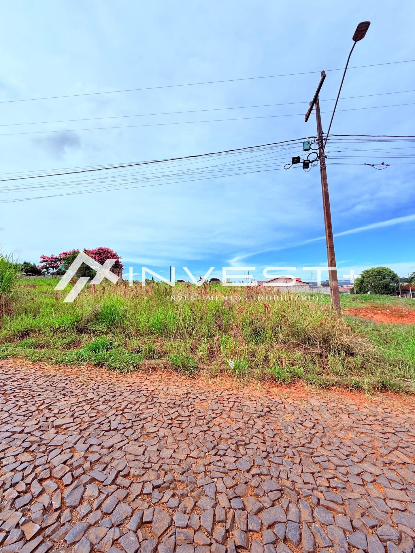 Lote 767 m² Jardim Delmira