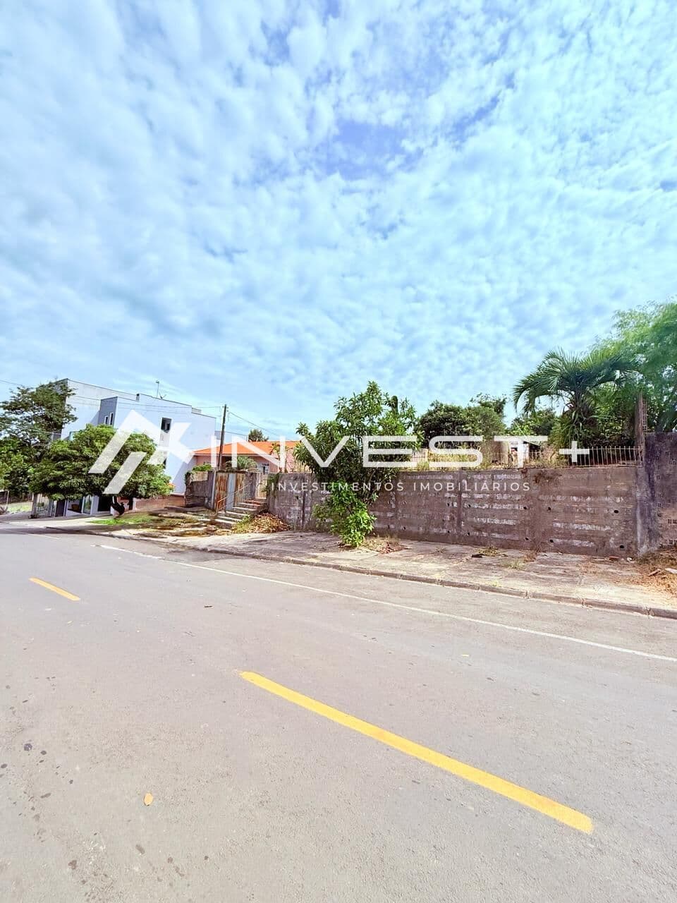Lote em frente ao posto de saúde