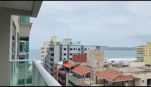 Apartamento em Meia Praia, Itapema/SC