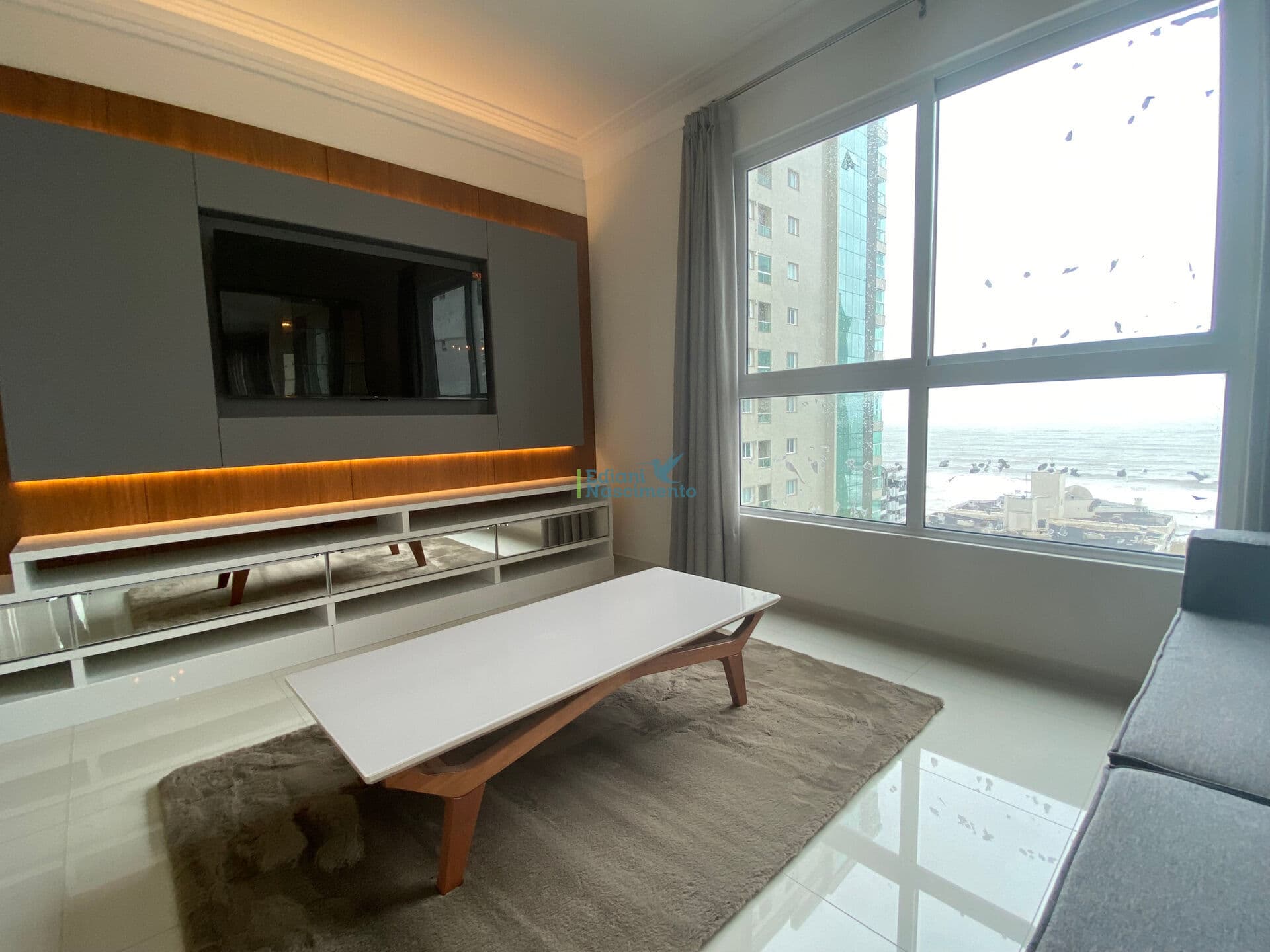 Apartamento em Itapema - Meia Praia