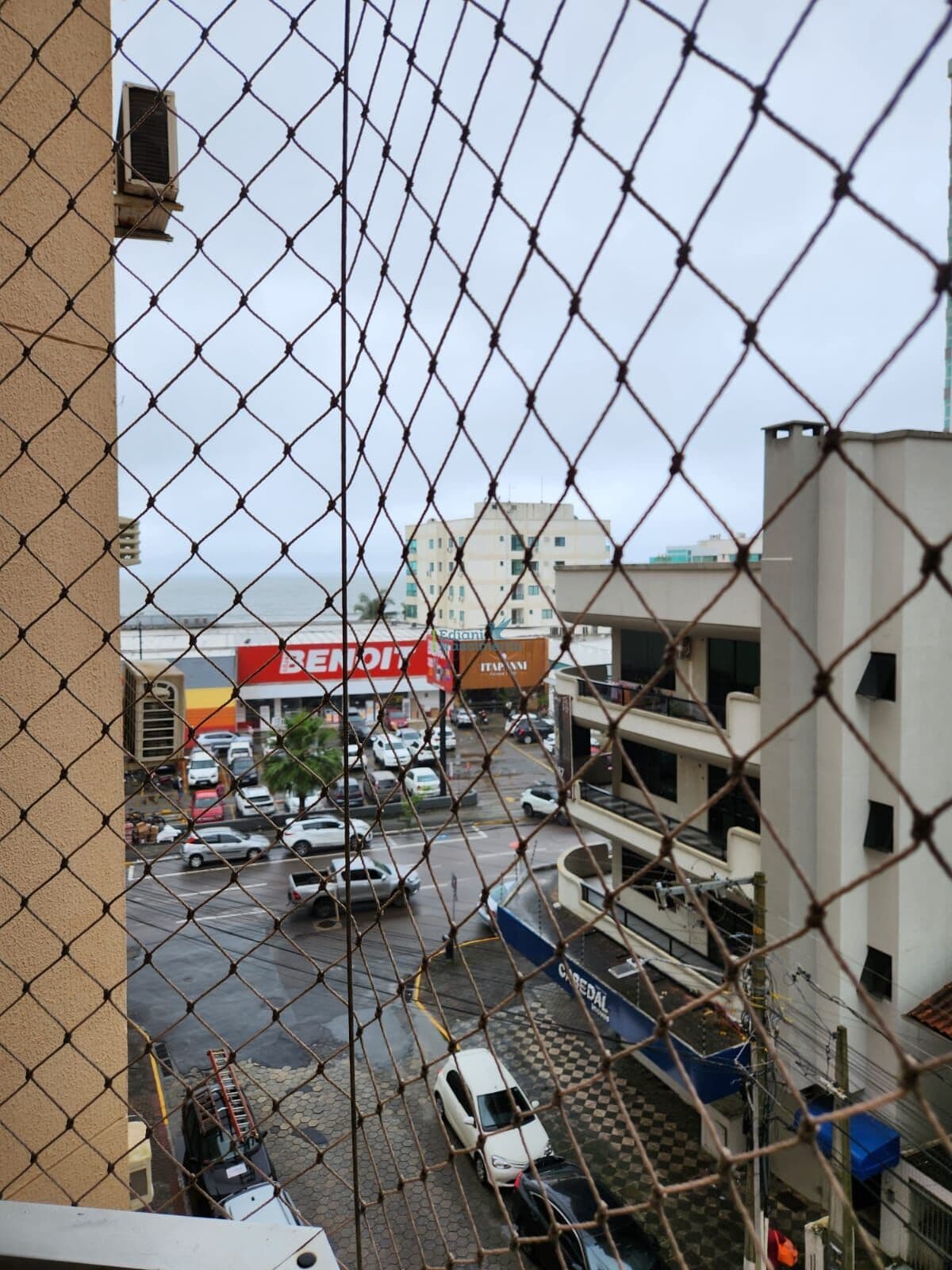 Apartamento em Itapema - Meia Praia