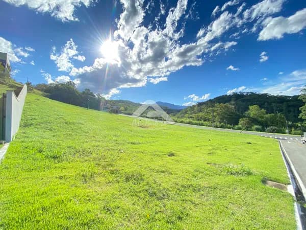 Seu Novo Projeto Começa Aqui: Terreno à Venda em Jaraguá do Sul
