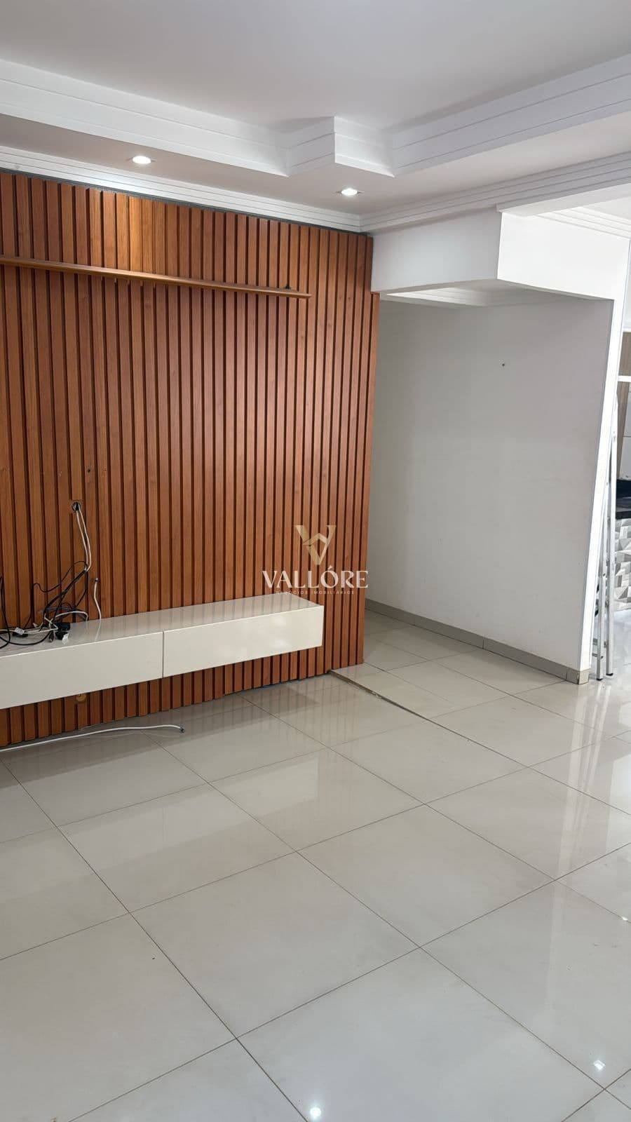 Apartamento 3 Quartos com Suíte à Venda 90m² Reformado com Armários e Ar-Condicionado
