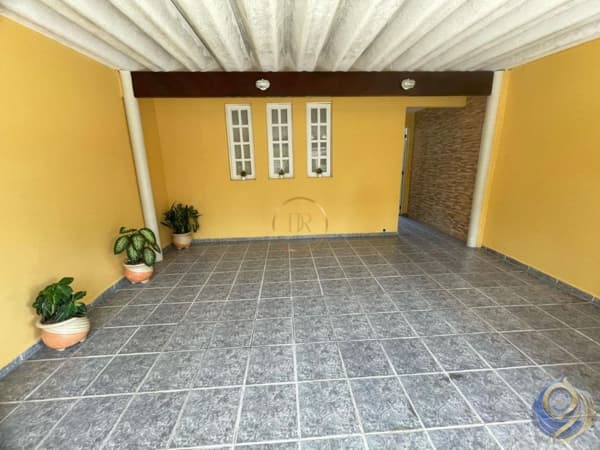 Casa Padrão 92m2 área construída - Jardim Ipanema - Santo André.
