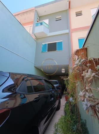 Sobrado à venda no bairro Vila Pires em Santo André/SP