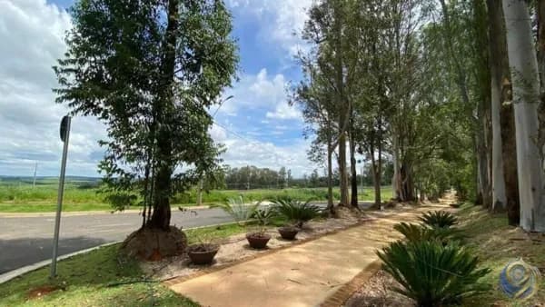 Lote/Terreno em Jaguariúna - Colinas do Castelo