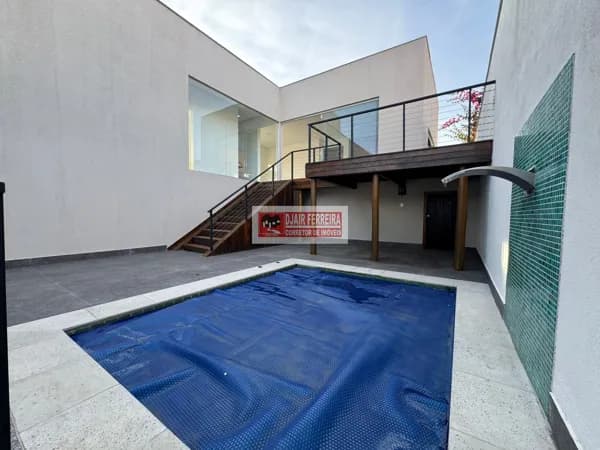 Casa 5 Quartos