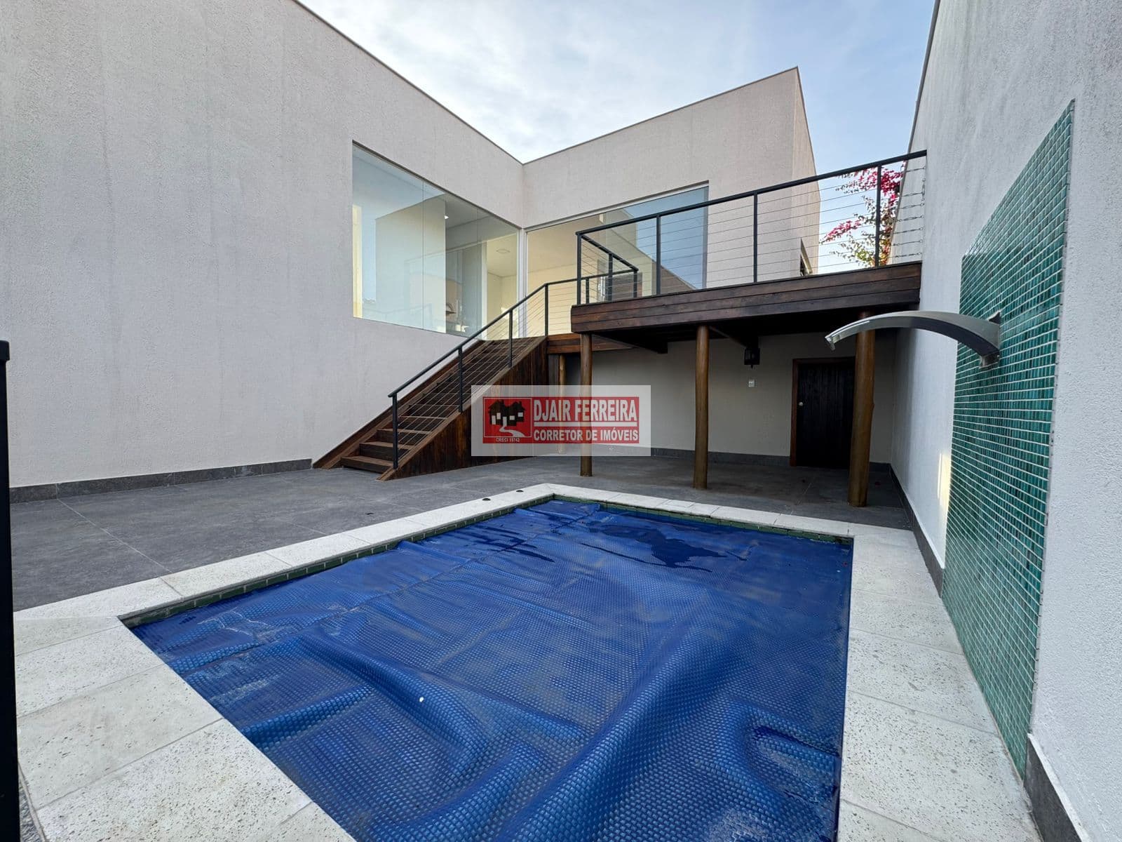 Casa 5 Quartos